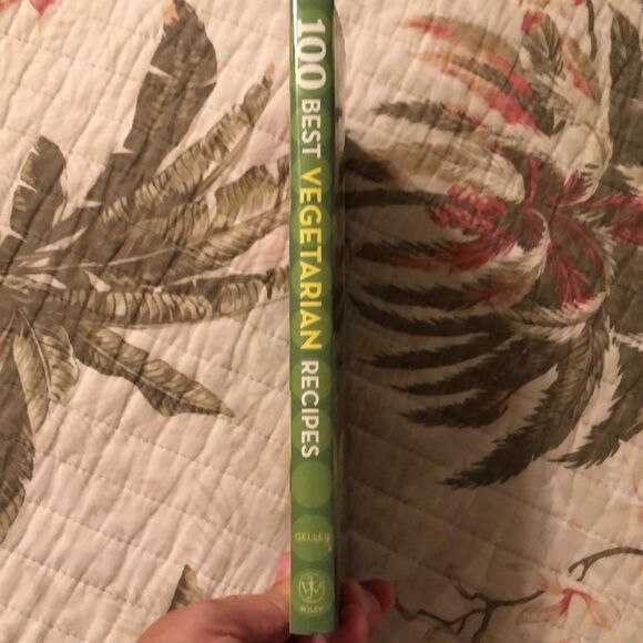 100 Best Vegetarian Recipes by Carol Gelles - Picture 3 of 13